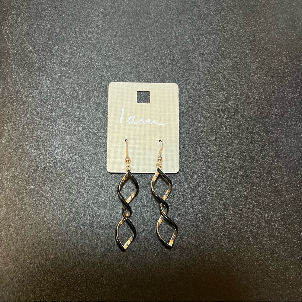 🌻 3 for $15! 🌻 “I am” Brand Black and Silver Dangly Earrings